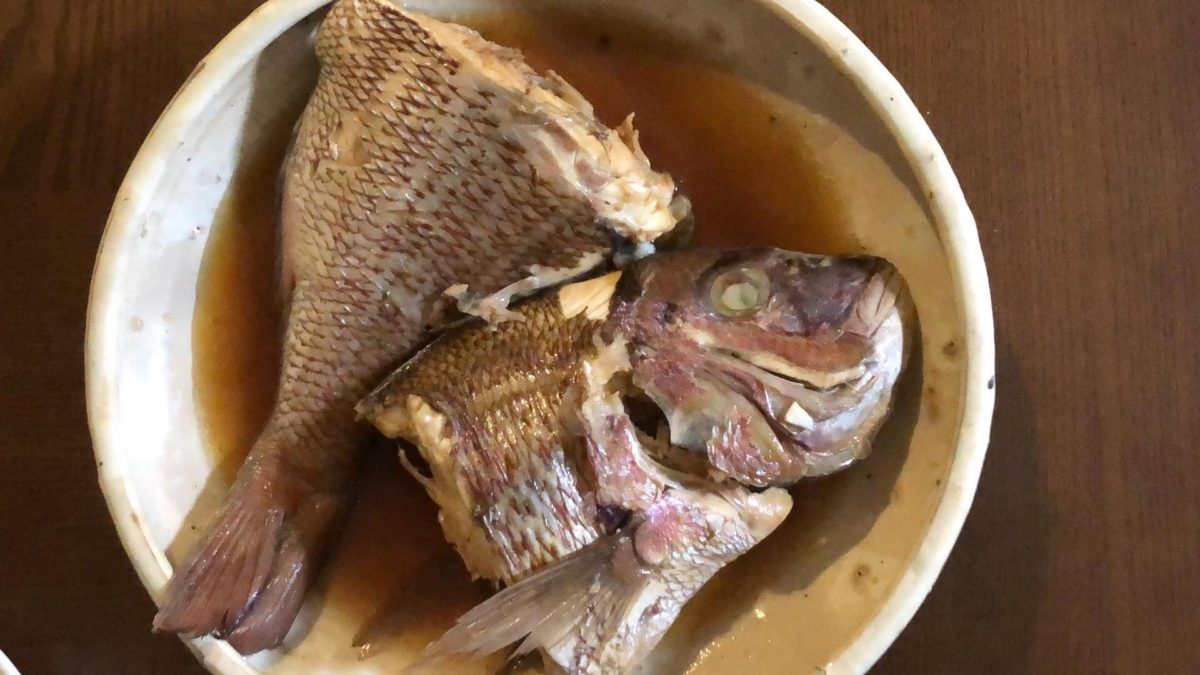 三重の養殖真鯛を食う