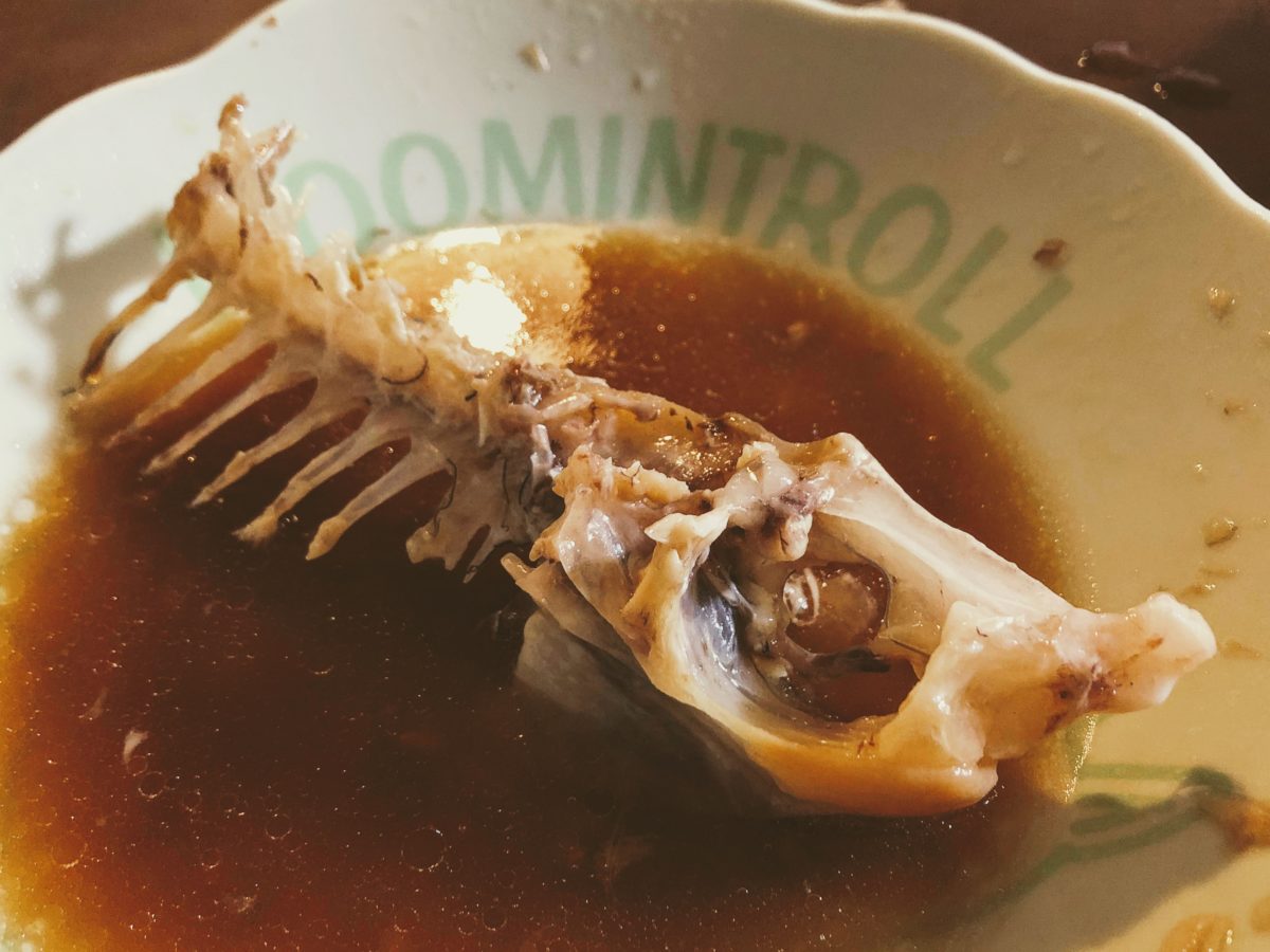 食い尽くされた鯛の骨